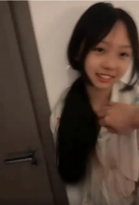 《湿妹》相关资源图片
