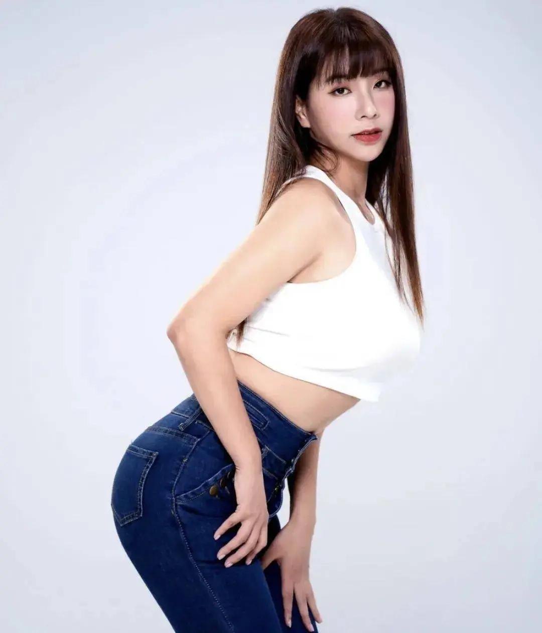 台湾《吴梦梦》HD高清无删减免费在线观看 - 吴梦梦全集完整版系列高清中字 - 夸克网盘极速下载