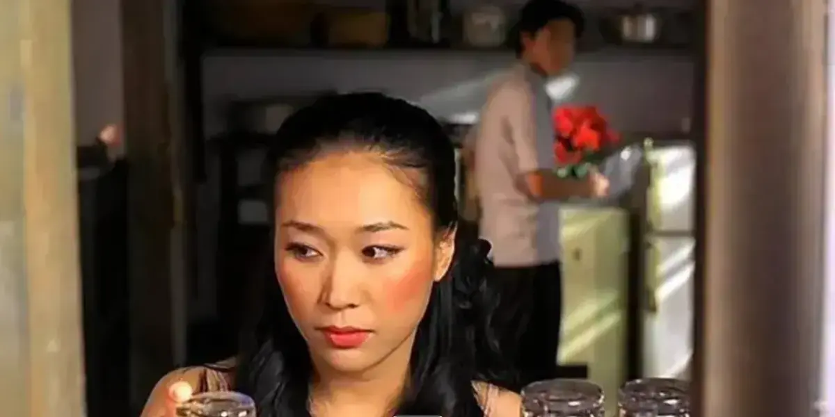 《爱的色放》-2001年韩国经典电影-朴在浩执导-以光州事件为背景，演绎偷窥与禁忌之恋，未删减高清中文字幕资源