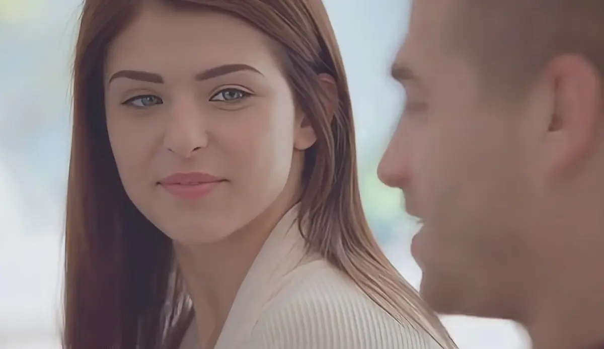 《Leah Gotti》相关资源图片