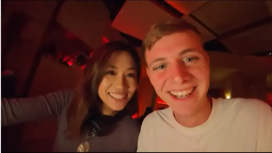 免费看《西安麻辣烫女孩陈雨婷》博主搭讪视频全集，4K超清无删减，在线观看纯净极速播放！